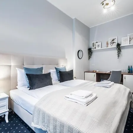 Rent Like - Serenity Iii - Old Town * Posen