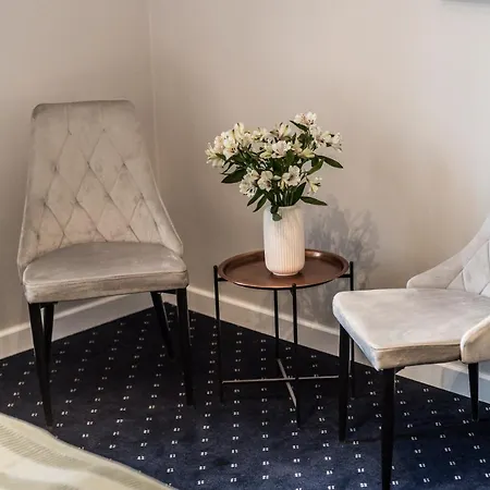 Apartment Rent Like - Serenity Iii - Old Town