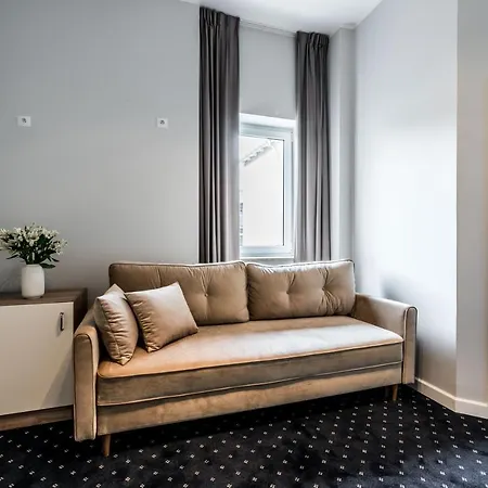 Rent Like - Serenity Iii - Old Town Apartment *